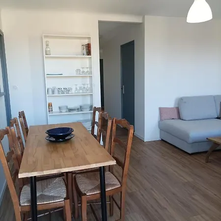 Apartment Plein Centre, T3, 2ch, Balcon Et Vue *